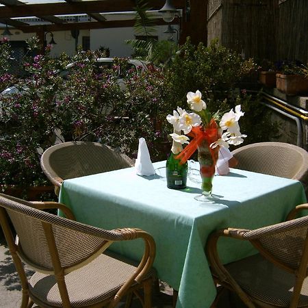 Hotel Reginella SantʼAgata sui Due Golfi Extérieur photo