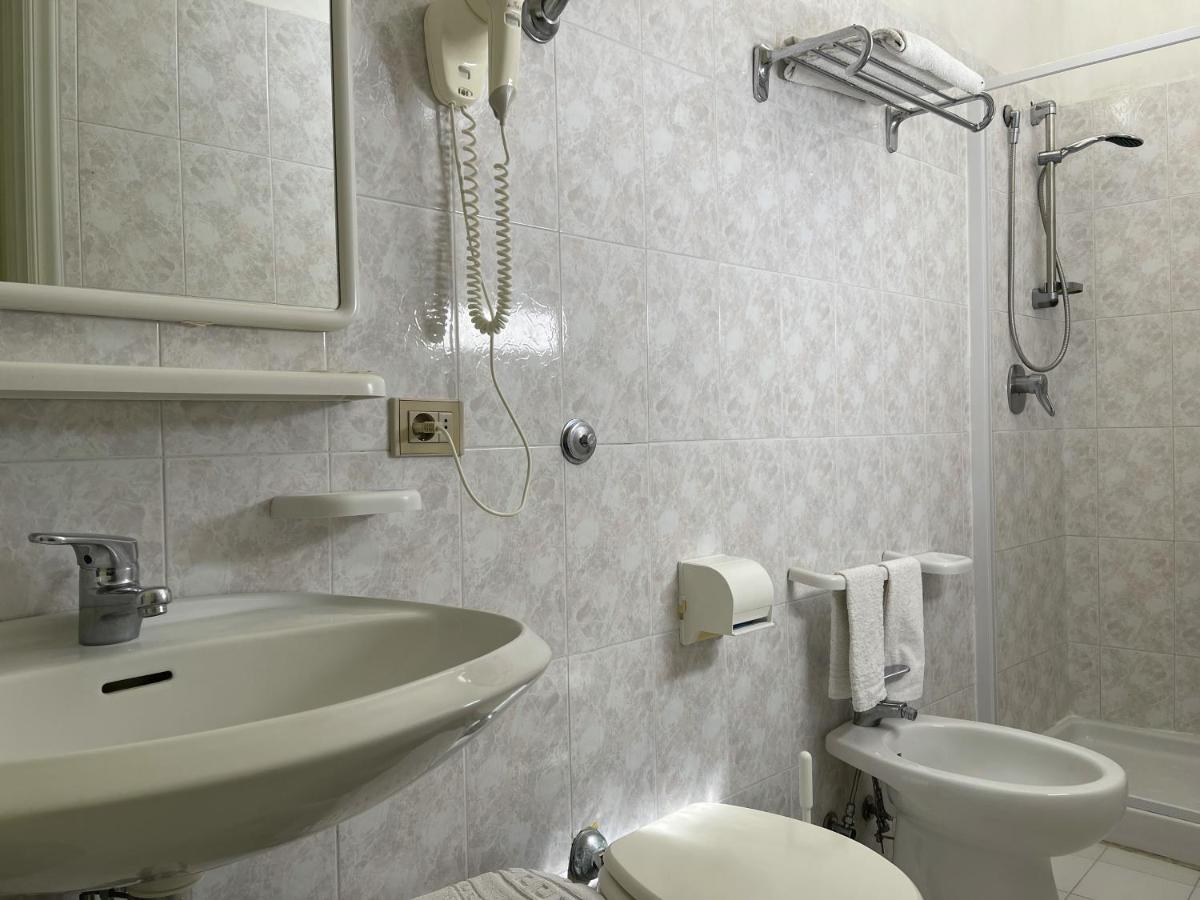 Hotel Reginella SantʼAgata sui Due Golfi Extérieur photo