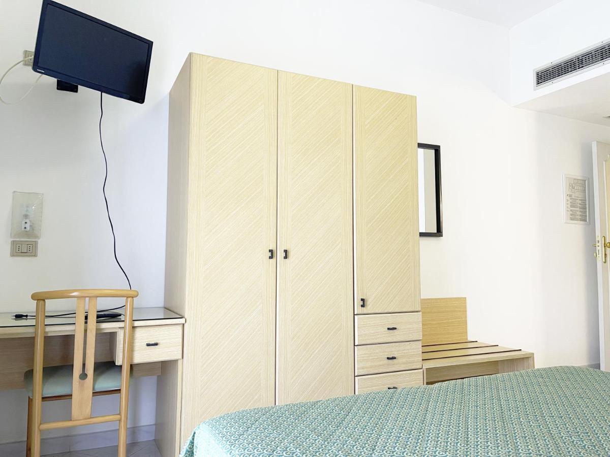 Hotel Reginella SantʼAgata sui Due Golfi Extérieur photo