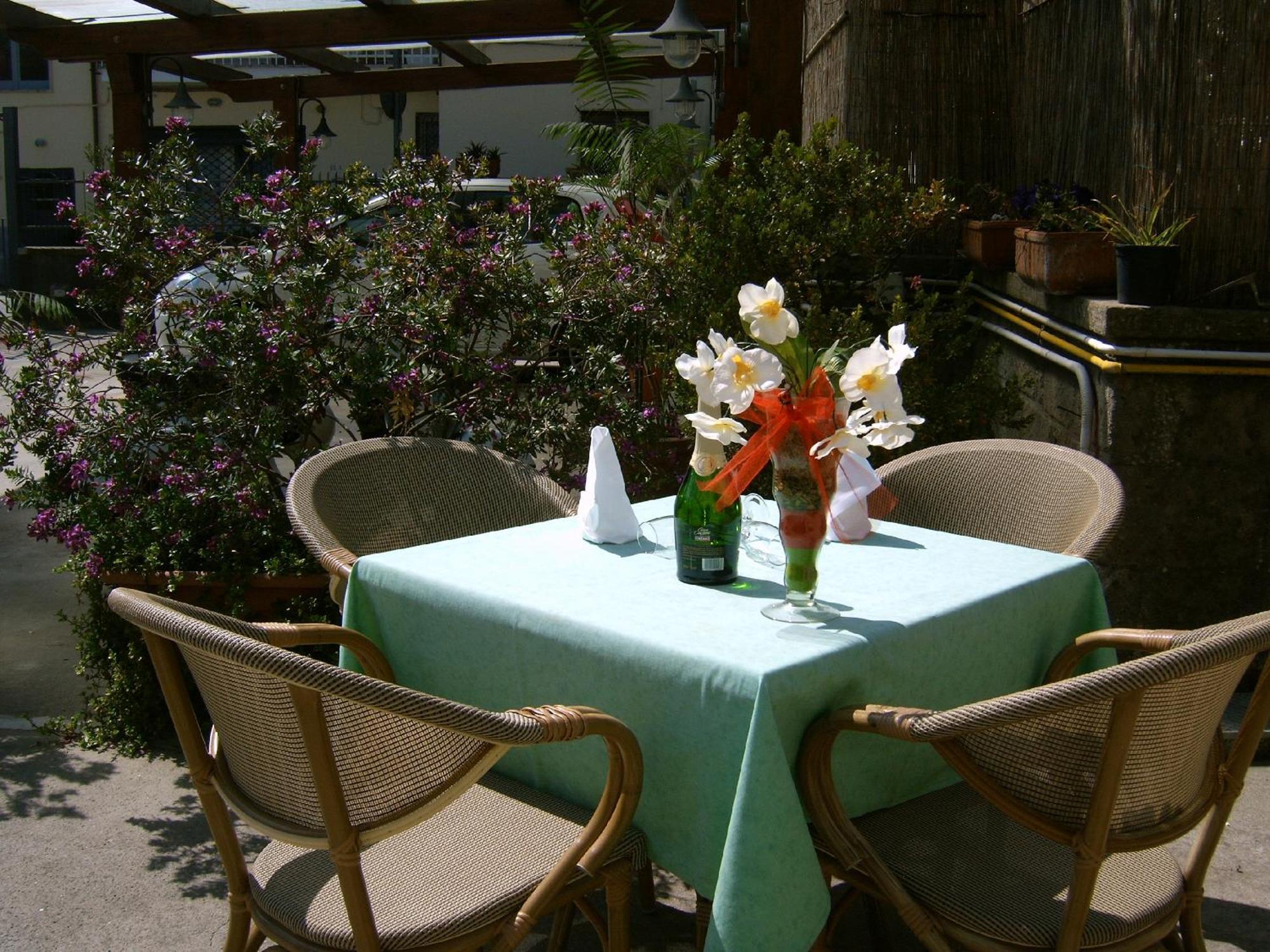 Hotel Reginella SantʼAgata sui Due Golfi Extérieur photo