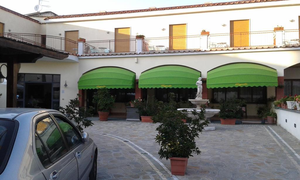Hotel Reginella SantʼAgata sui Due Golfi Extérieur photo